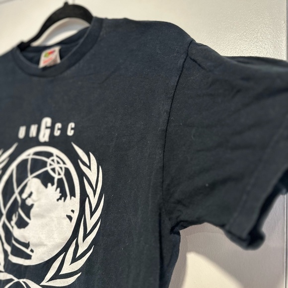 UNGCC Godzilla Vintage/Y2K Graphic Tee. Fruit of the Loom Heavy Cotton. - Picture 8 of 9